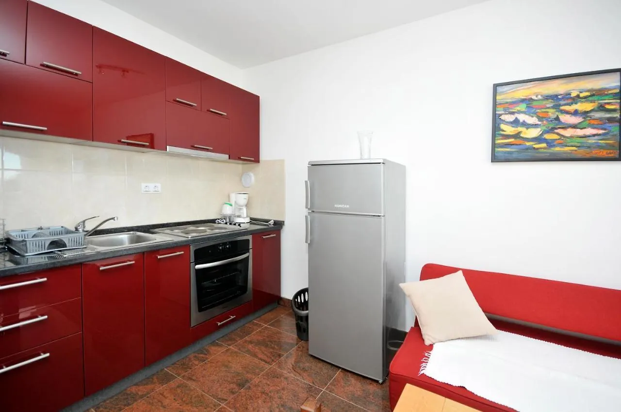 Apartments Svalina Trogir 0*,
