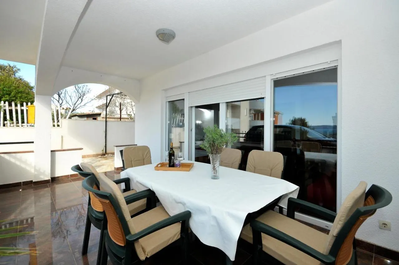 Apartments Svalina Trogir