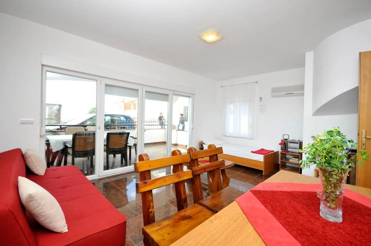 Apartments Svalina Trogir
