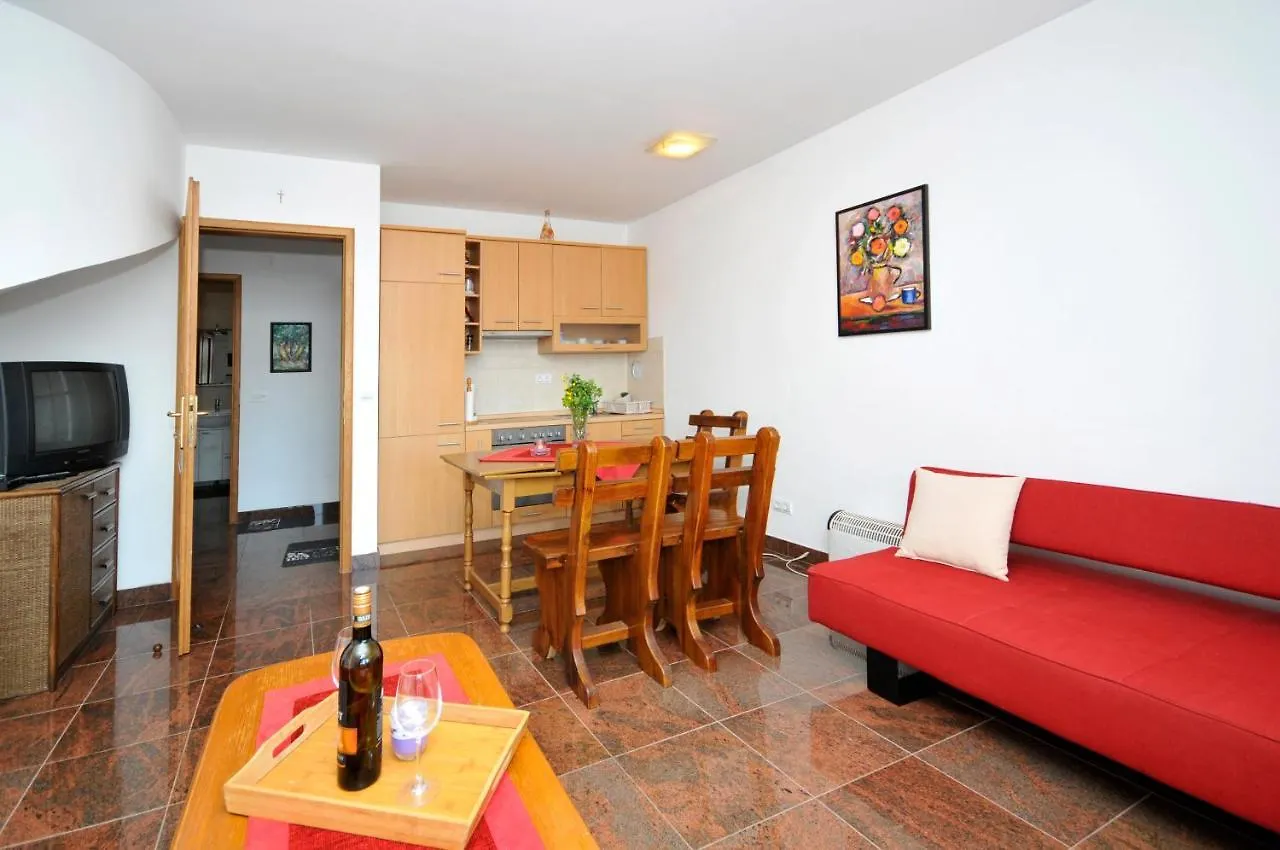 Apartments Svalina Trogir