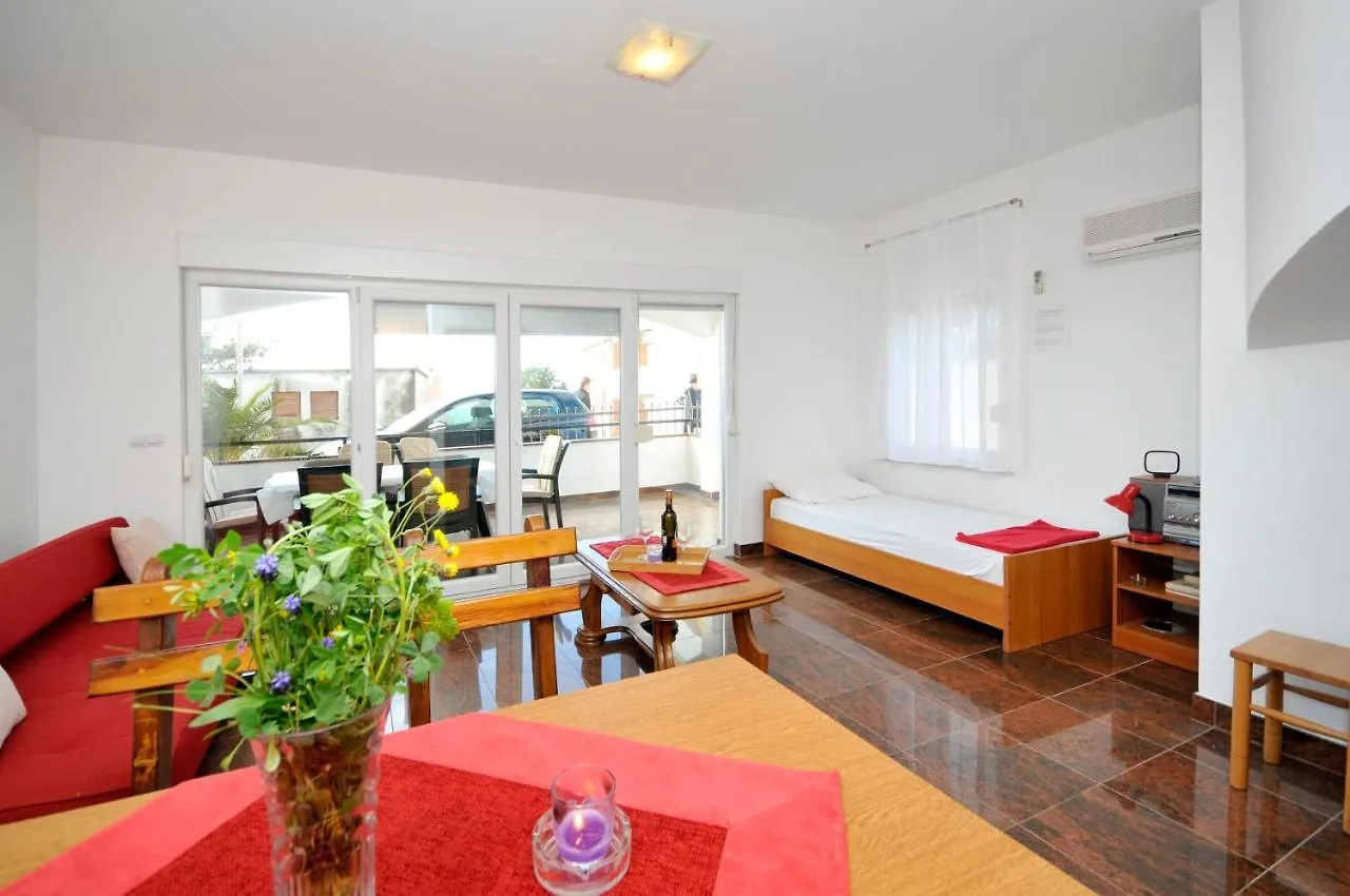 Apartments Svalina Trogir 0*,  Croatia