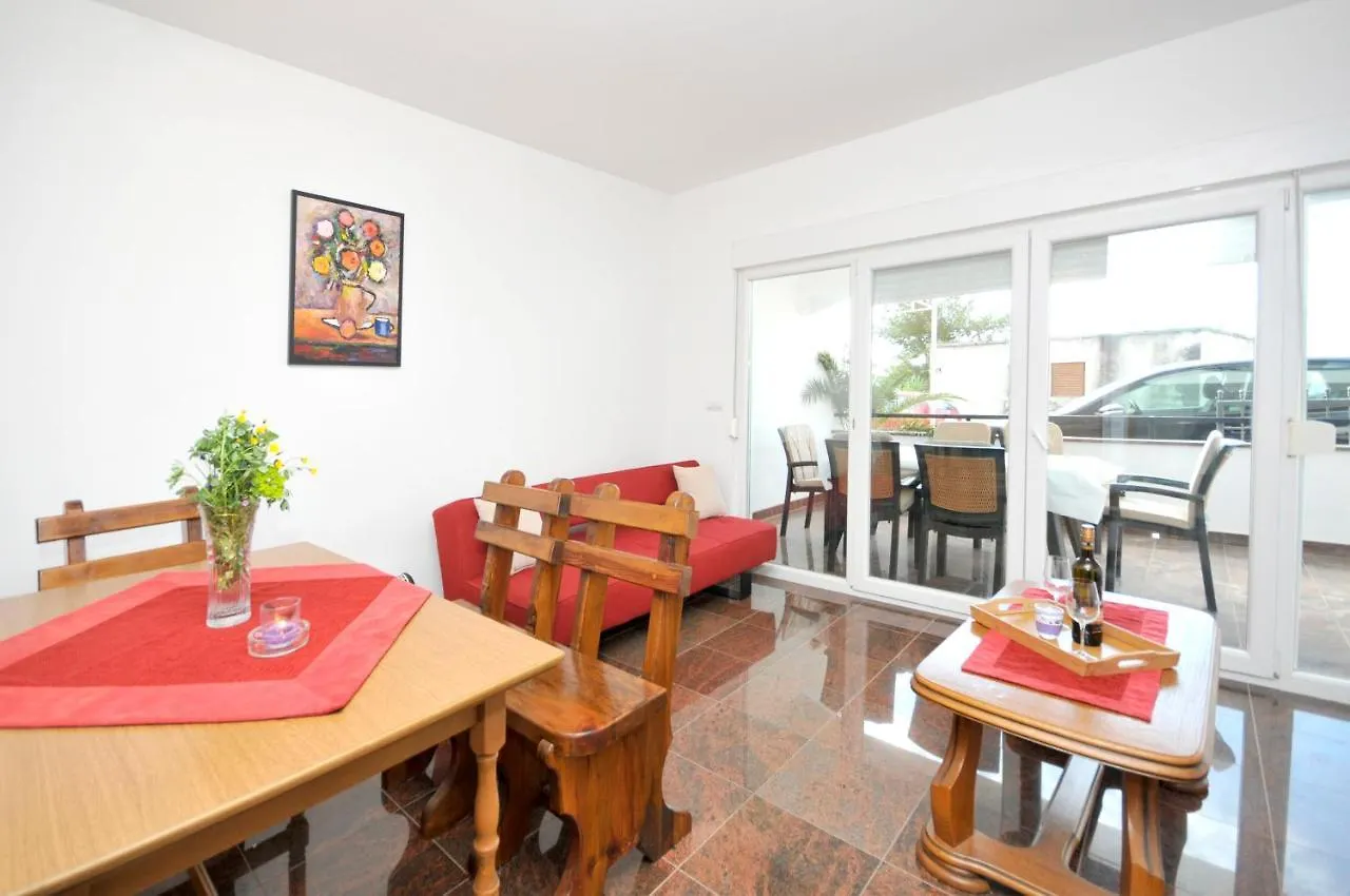 Apartments Svalina Trogir
